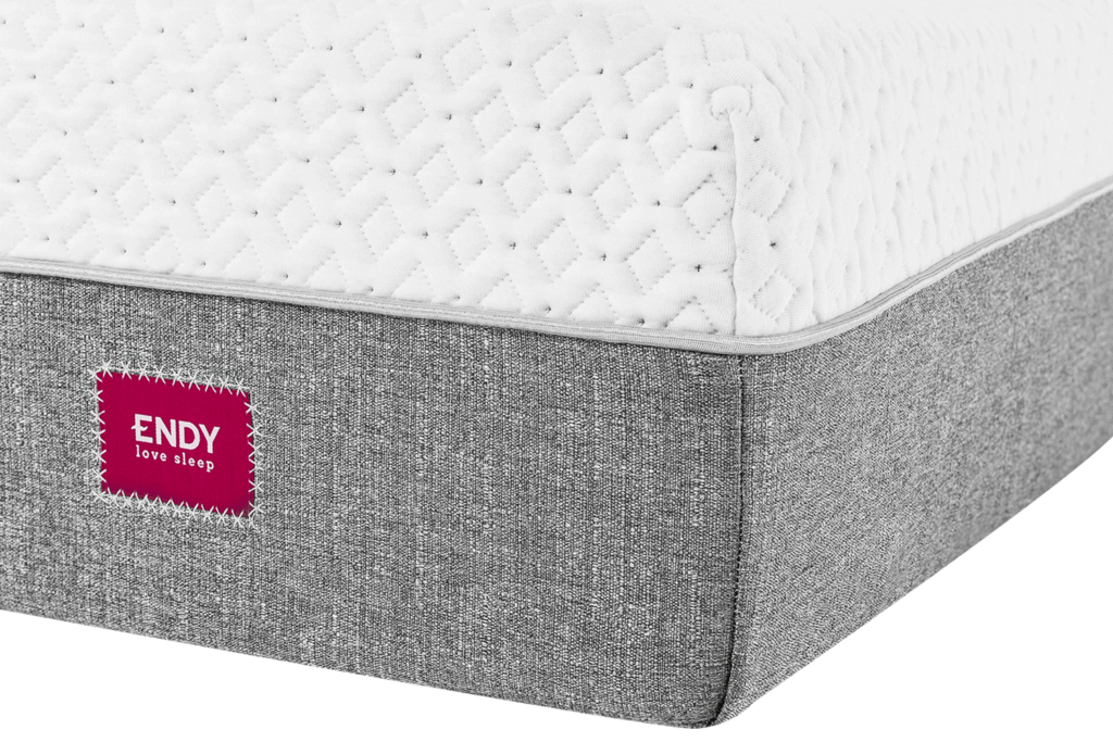 Image of the corner of the Endy mattress.