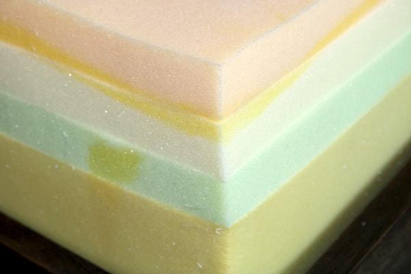 Image of the Casper mattress layers.