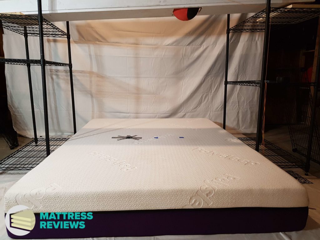 Image of the Polysleep mattress motion isolation test.