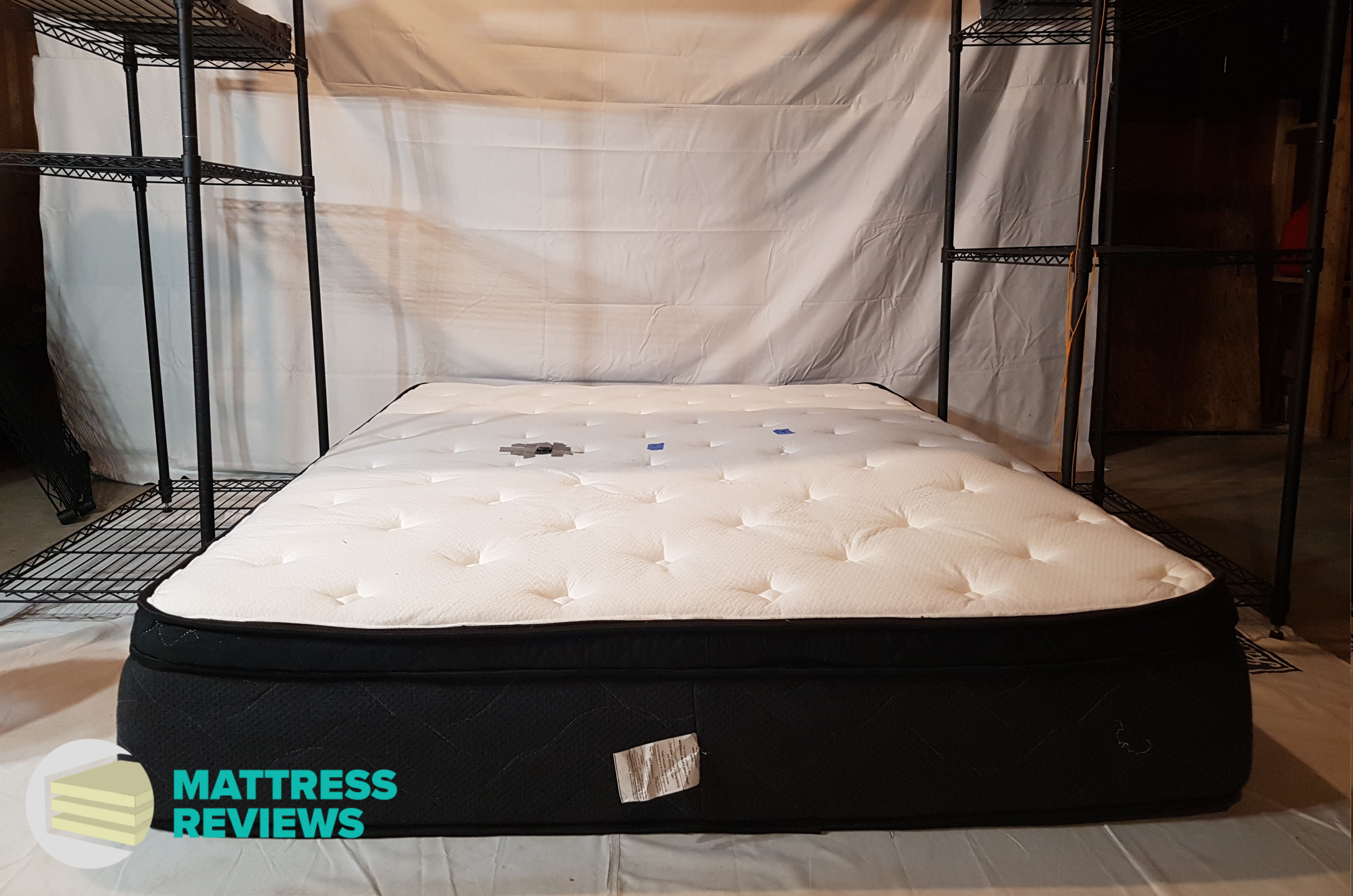 Image of the Hamuq mattress motion isolation test.