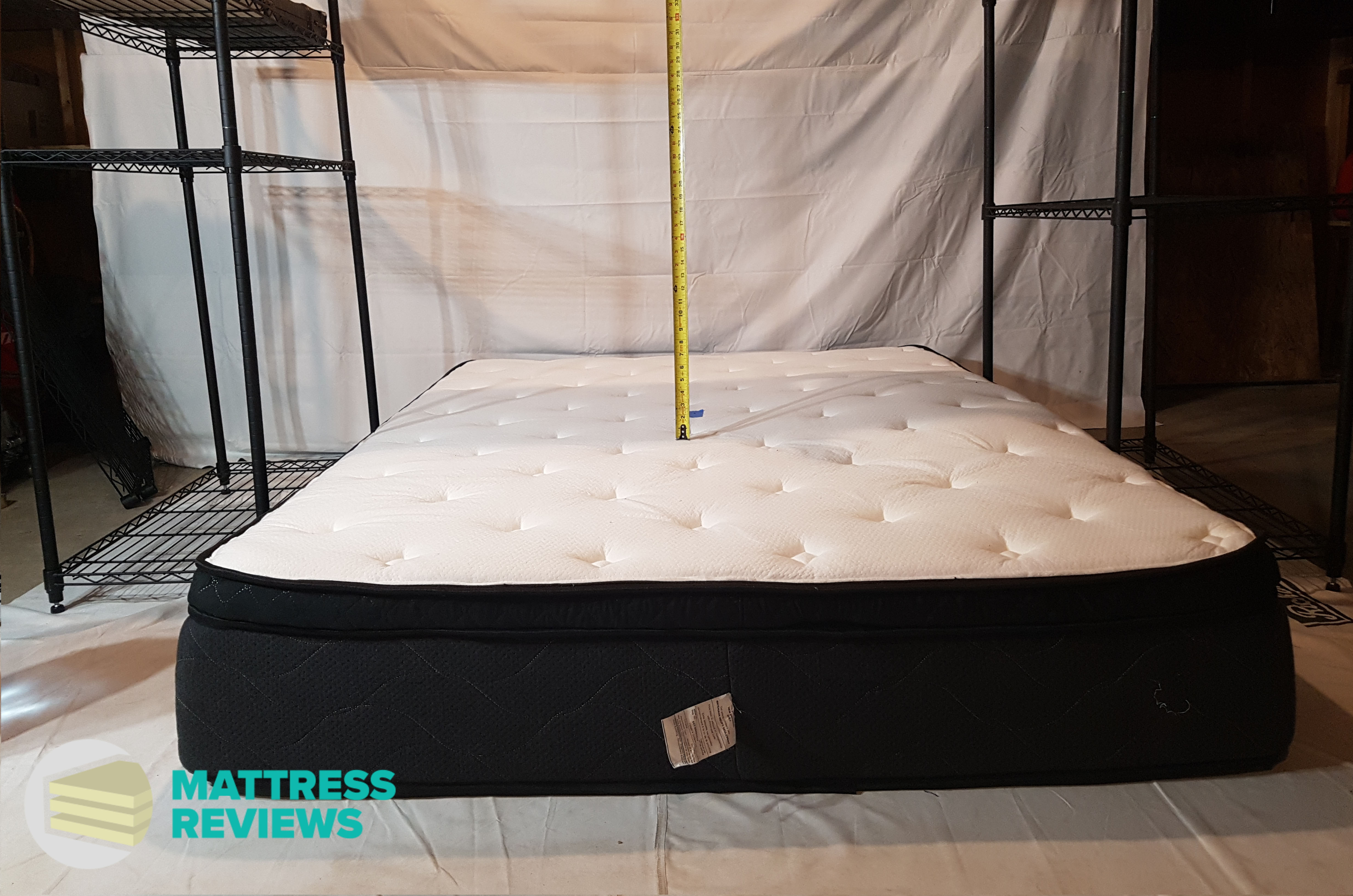 Image of the Hamuq mattress bounce test.
