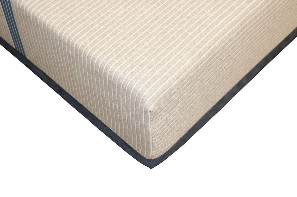 Image of the corner of the Serta iComfort TempActiv II mattress.