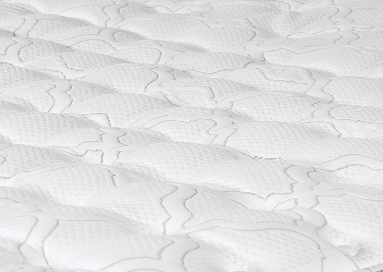 Close up image of the Sealy Posturepedic mattress cover.