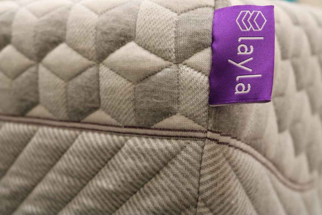 Image of the Layla logo on the front cover of the Layla mattress.