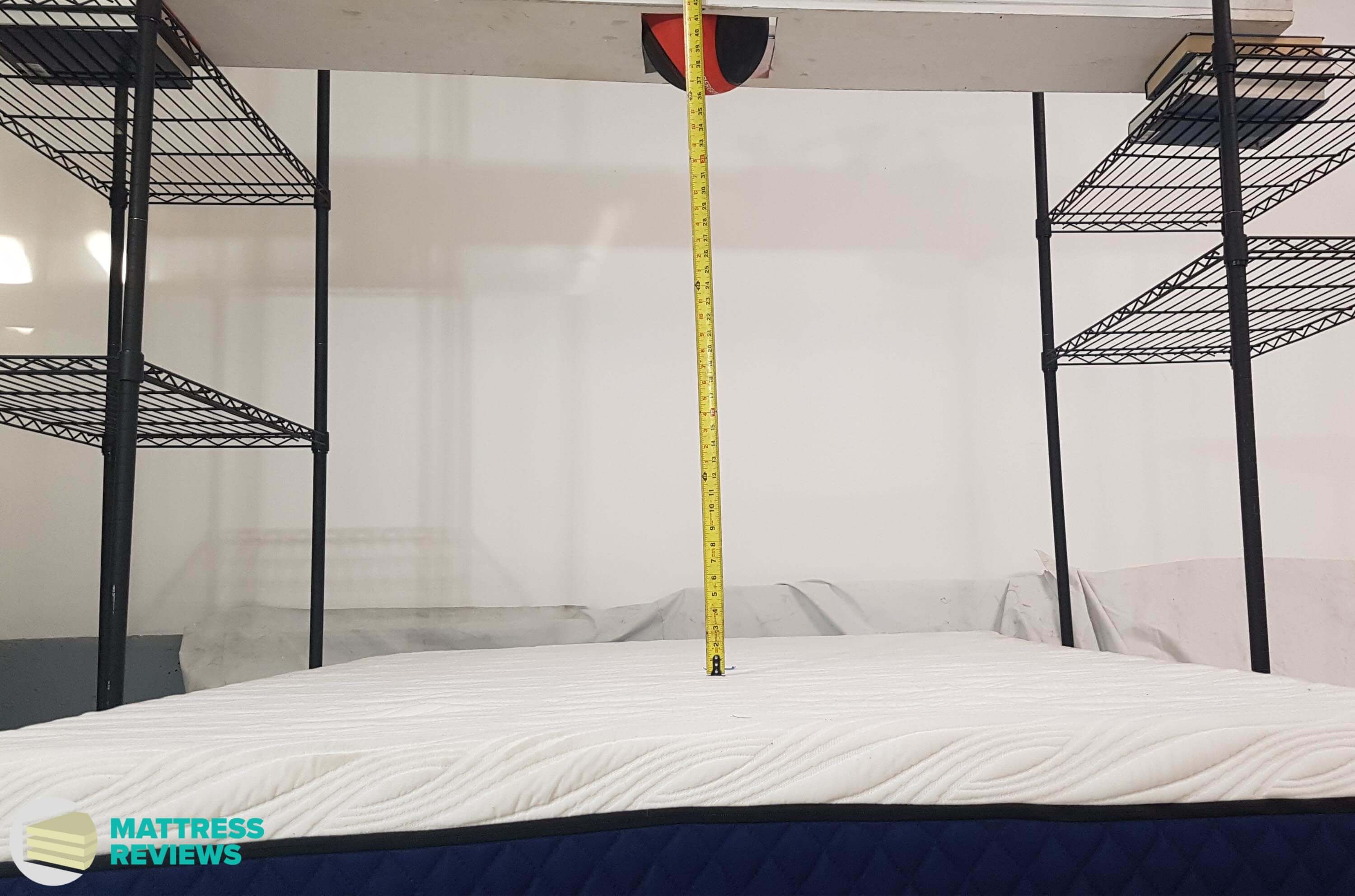 Image of the Silk and Snow mattress bounce test.