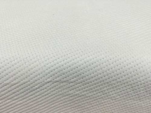 Image of the Silk and Snow mattress cover.