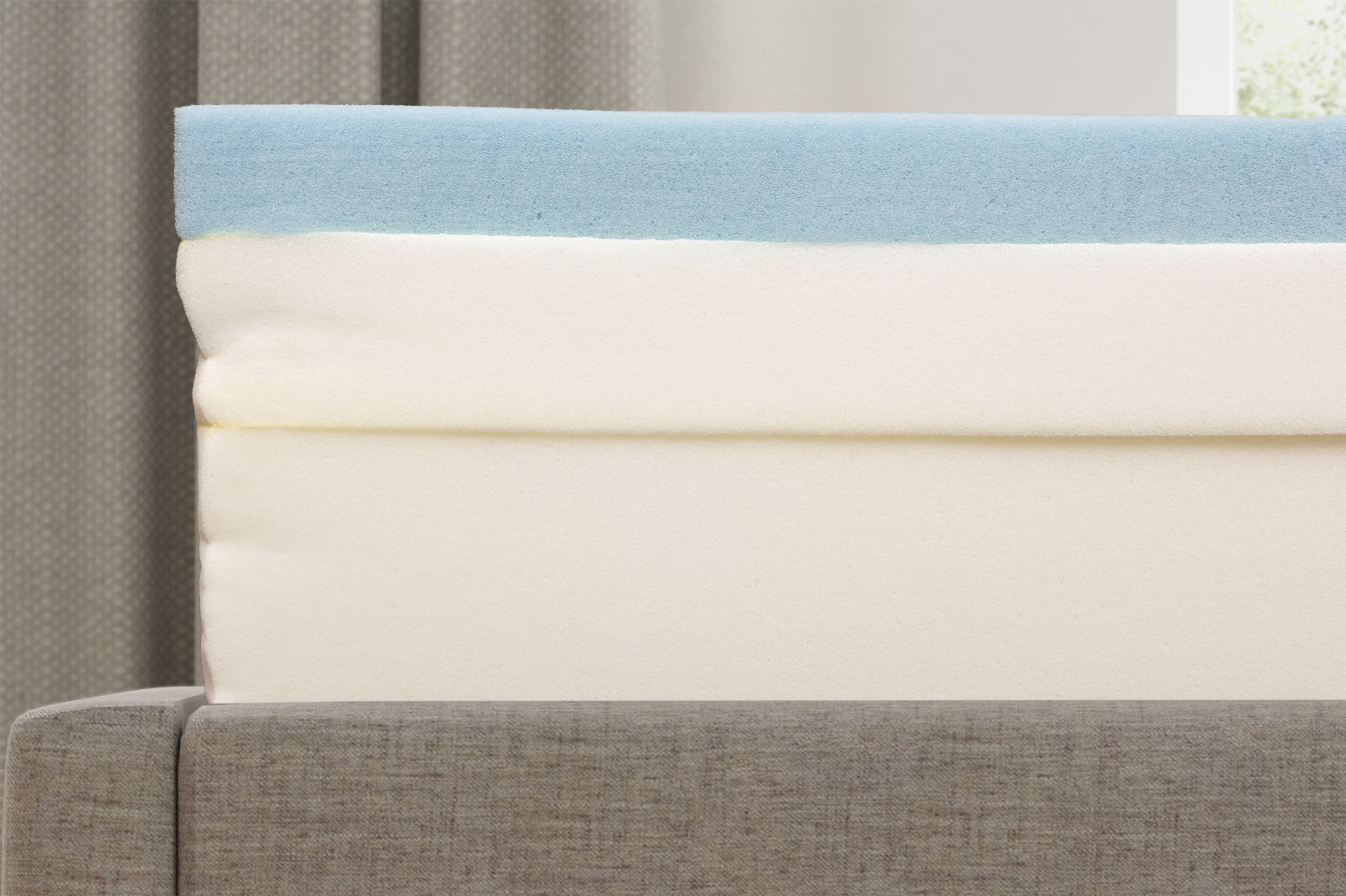 close up side view of the internal layers of the Endy mattress