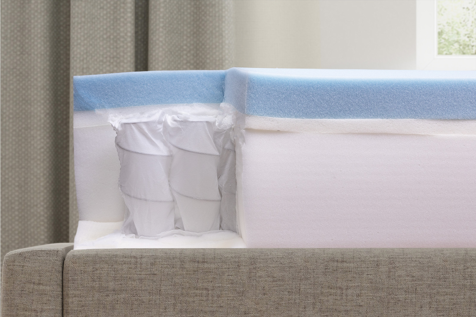 Side view of the internal layers of the Juno Hybrid mattress