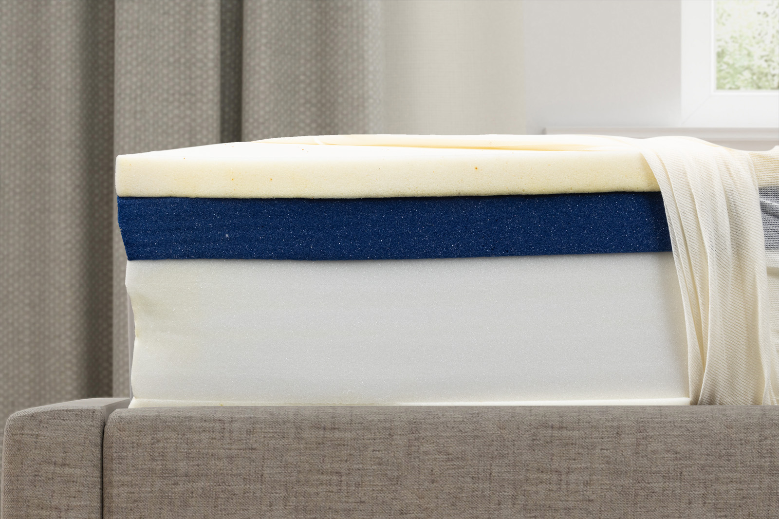 LaylaInternalsSideSoft MattressReviewscom Side view of the soft side of the layla memory foam mattress's internal layers