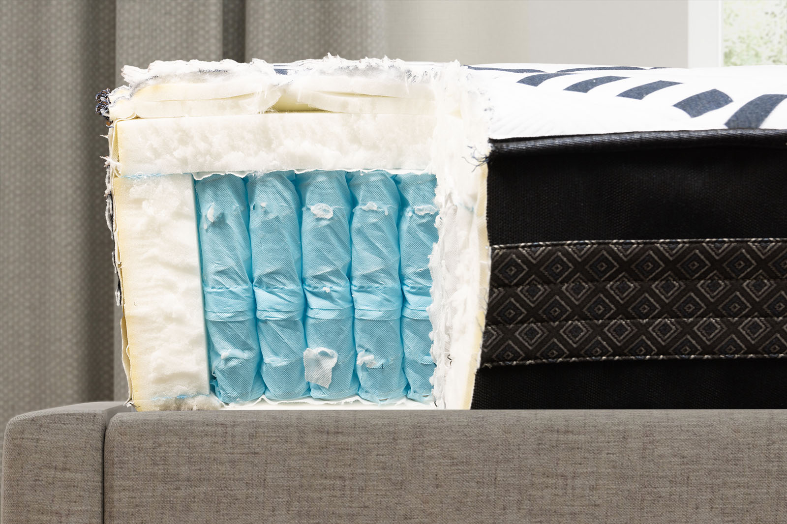 Corner view of the Perfect Sleeper Elite Percevall mattress's internals side