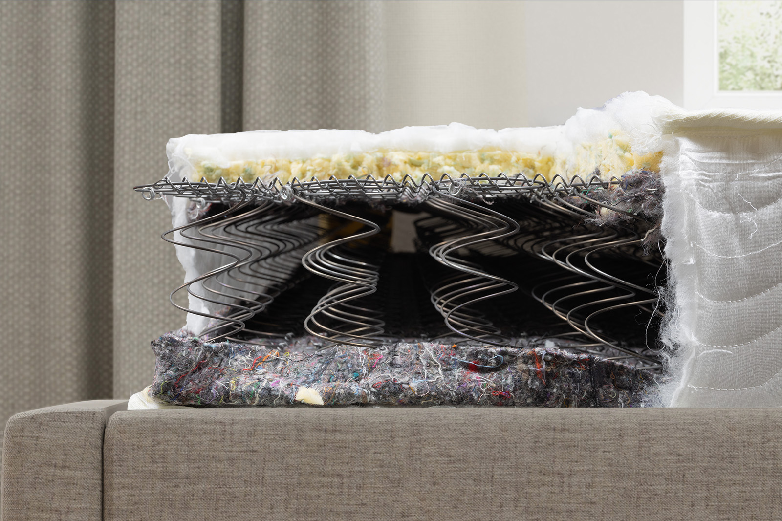 SpaSensationsInternalsSide MattressReviewscom Side view of the Spa Sensations mattress's internals