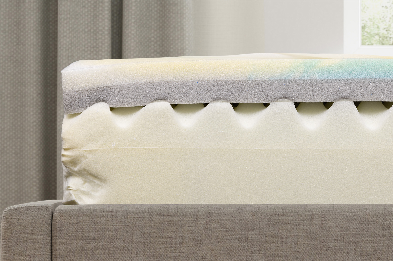 StructubeLoft8InternalsSide MattressReviewscom Corner view of the structube nuaj mattress's internals side